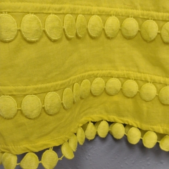 J. Crew Yellow Textured Tank Top with Pom-Pom Detail Y2K, Romantic, Femenina. - Picture 4 of 12